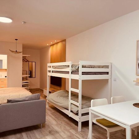 El Apartamentito De Zamarrilla Parking Gratis Incluido Malaga Exterior photo
